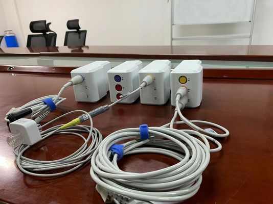 Πολλαπλές παραμέτρους ICU καρδιακή ανίχνευση, Νοσοκομείο ζωτικής αξίας μηχανή με 15 &quot; οθόνη
