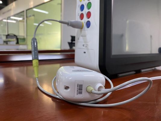 Λευκή πλαστική μονάδα CO2 πλευρικής ροής για την παρακολούθηση του CO2 των τελικών παλίρροιων