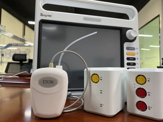 Λευκή πλαστική μονάδα CO2 πλευρικής ροής για την παρακολούθηση του CO2 των τελικών παλίρροιων