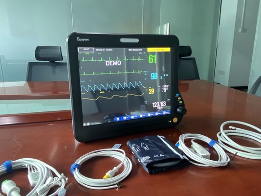 15 ιντσών TFT LCD υψηλού επιπέδου πολλαπλές παραμέτρους συσκευές παρακολούθησης ασθενών που χρησιμοποιούνται στο χειρουργείο / OT, ICU, CCU, νεογέννητο τμήμα